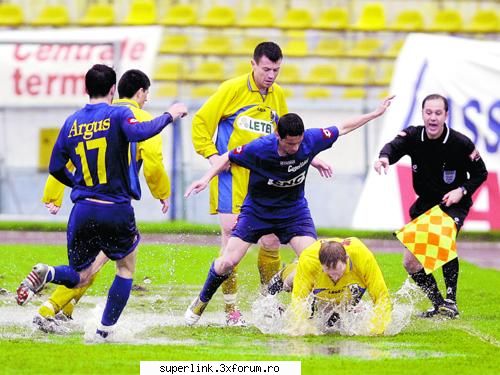 fotbal sau polo???