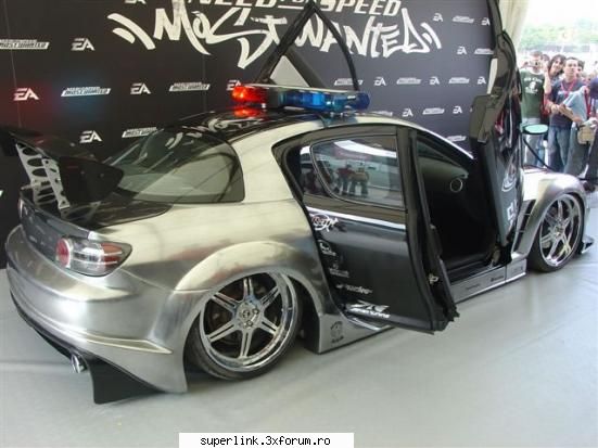 tuning extrem la  
ce parere aveti de rx8-ul asta ? :) need for speed - extreme tuning