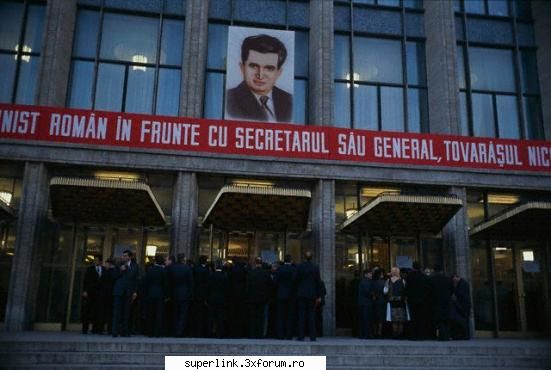 Poze vechi daca va plac pozele vechi CLICK AICI!!!! - 1989-sala palatului - Katerinca, aberatii